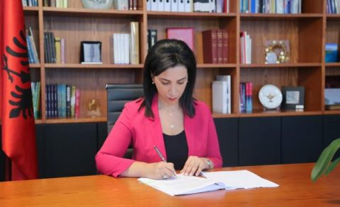 Publikohet udhezimi per fillimin e vitit te ri shkollor: Ja risite sipas Ministrise